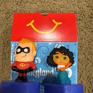 McDonalds Disneyland 70th Anniversary Happy Meal 32 Mr Incredible & Mirabel 2025